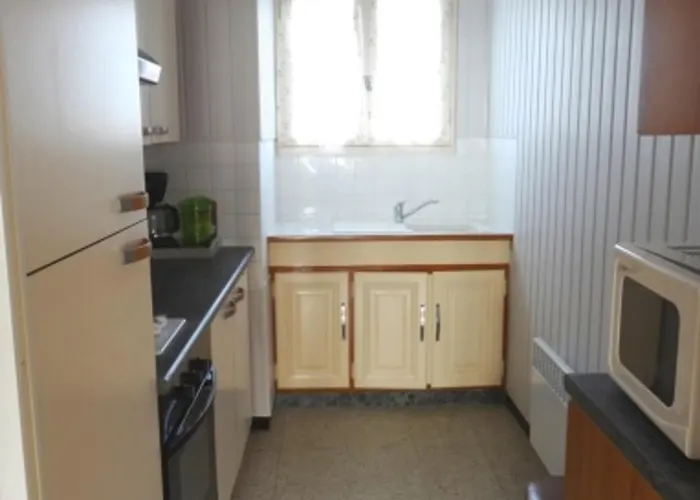 Апартаменты Appartement Lumineux Acces Plage, 5 Pers Max, Tennis, Parking - Fr-1-476-150